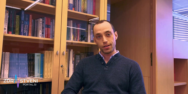 »Nekaj takega, kar se danes zdi še povsem kot znanstvena fantastika, se bo zgodilo hitreje, kot si lahko predstavljamo« – z as. dr. Gašperjem Podobnikom o vlogi umetne inteligence pri zdravljenju raka in mnogih drugih obolenj