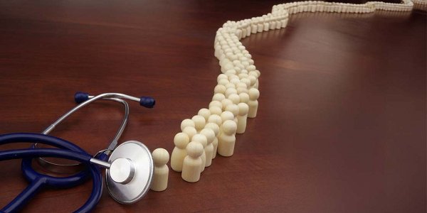 Skoraj 80.000 bolnikov na zdrav(ljen)je čaka nedopustno dolgo