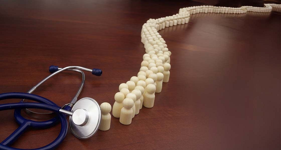 Skoraj 80.000 bolnikov na zdrav(ljen)je čaka nedopustno dolgo